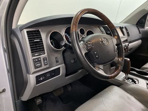 Used 2013 Toyota Tundra Platinum image 2