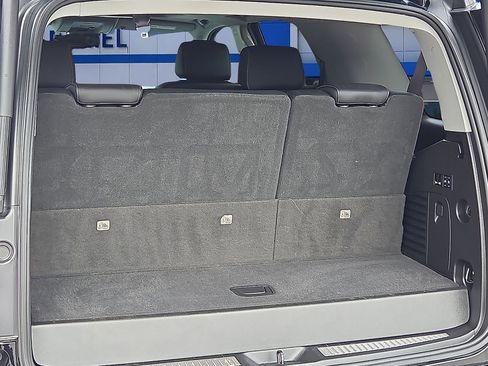 Used 2019 Chevrolet Tahoe Premier AWD/4WD image 8