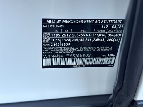 Certified 2025 Mercedes-Benz GLA 250 4MATIC image 34