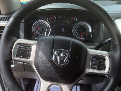 Used 2018 RAM 2500 Laramie w/ Convenience Group AWD/4WD image 15