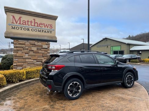 Used 2021 Subaru Crosstrek 2.0i Premium w/ Moonroof Package image 5