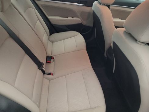 Used 2019 Hyundai Elantra SEL image 19