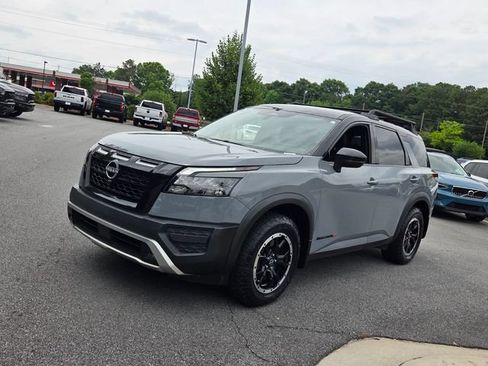 Used 2024 Nissan Pathfinder Rock Creek AWD/4WD image 3