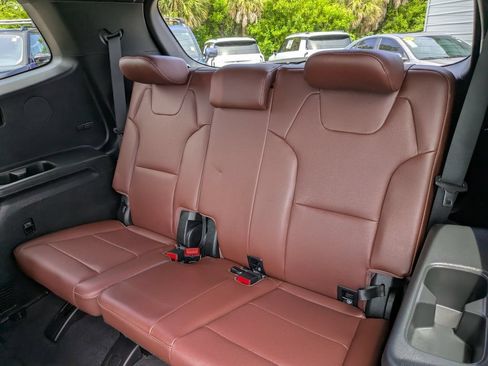Used 2024 Kia Telluride EX FWD image 20