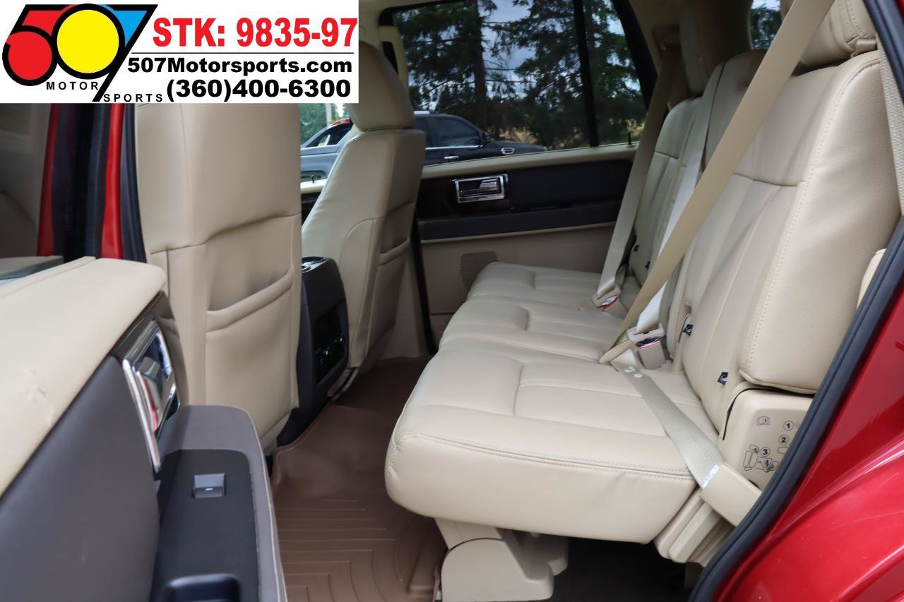 Used 2015 Lincoln Navigator 4WD w/ Equipment Group 101A Reserve image 15