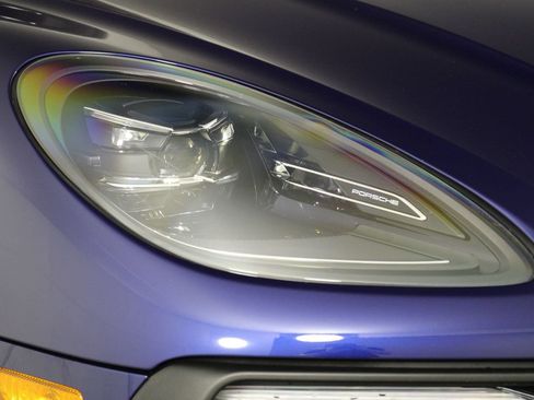 Certified 2026 Porsche Macan S AWD/4WD image 28