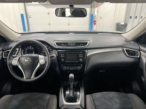 Used 2015 Nissan Rogue SV AWD/4WD image 10