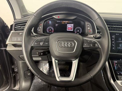 Used 2023 Audi Q7 2.0T Premium Plus w/ Premium Plus Package AWD/4WD image 22