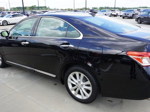 Used 2011 Lexus ES 350 image 3