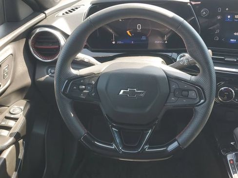 Certified 2025 Chevrolet Trax RS w/ Driver Confidence Package FWD image 12