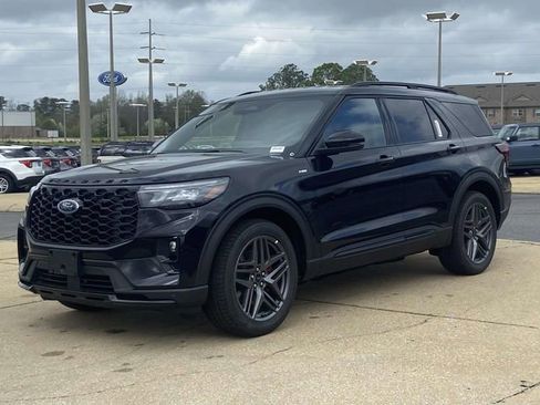 New 2026 Ford Explorer ST-Line w/ ST-Line Street Pack RWD image 5