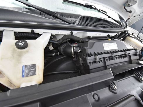 Used 2019 Chevrolet Express 3500 LT w/ LT Preferred Equipment Group image 13