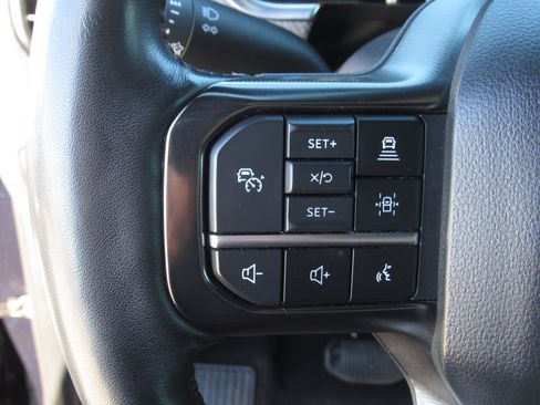 Used 2023 Ford F150 Platinum image 26