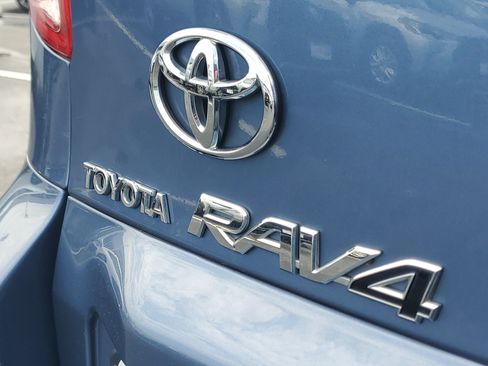 Used 2006 Toyota RAV4 Limited AWD/4WD image 9