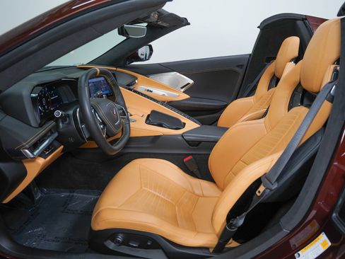 Used 2023 Chevrolet Corvette Stingray Premium Conv w/ Z51 Performance Package RWD image 37