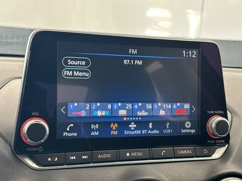 Used 2024 Nissan Sentra SV FWD image 16