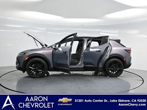 New 2026 Chevrolet Equinox EV LT image 52