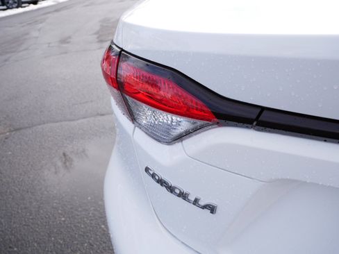 Certified 2022 Toyota Corolla LE image 17