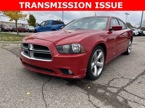 Used 2012 Dodge Charger SXT w/ Rallye Appearance Group image 2