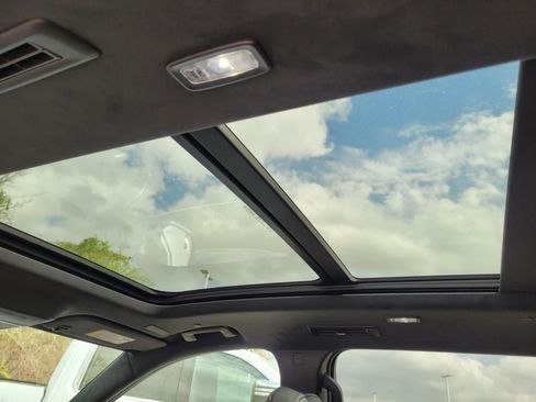 New 2026 GMC Acadia Denali Ultimate w/ LPO, Floor Liner Package image 12