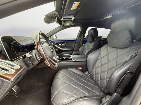 Used 2024 Mercedes-Benz Maybach S 580 4MATIC image 11