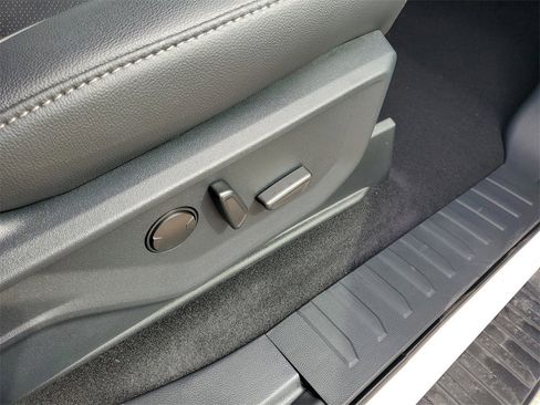 New 2025 Ford F150 Lariat w/ Equipment Group 501A Mid image 33