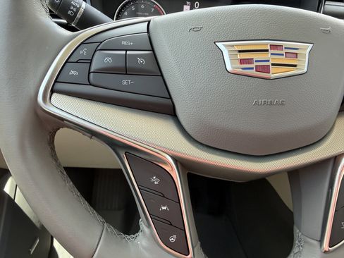 Certified 2023 Cadillac XT5 Premium Luxury image 30