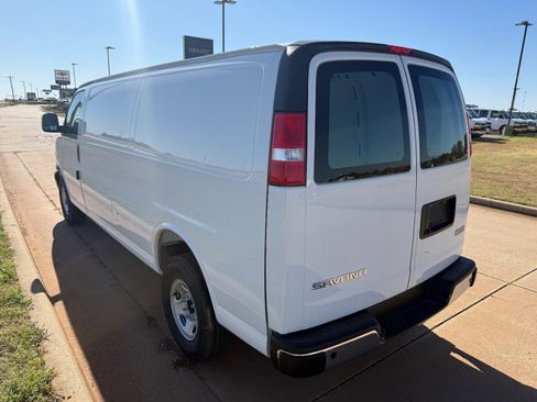 New 2025 Chevrolet Express 3500 Extended w/ Driver Convenience Package image 5