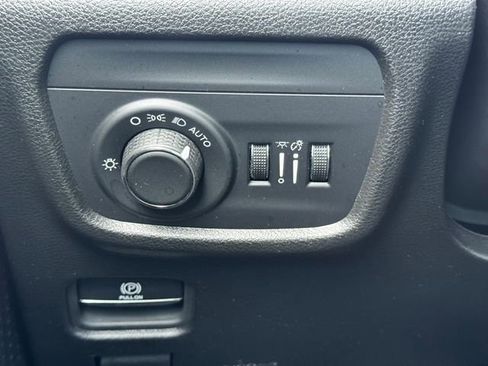 Certified 2024 Jeep Grand Cherokee L Laredo w/ Luxury Tech Group I AWD/4WD image 26