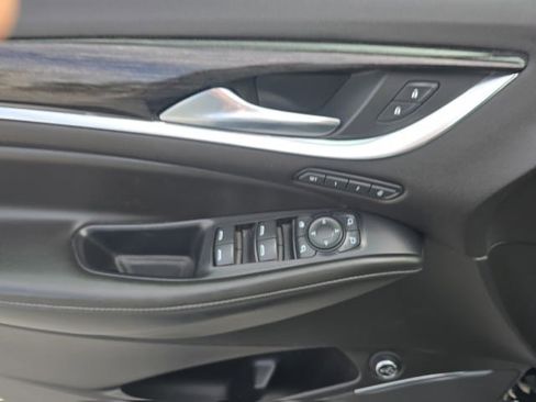 Used 2021 Buick Enclave Avenir w/ Avenir Technology Package image 41