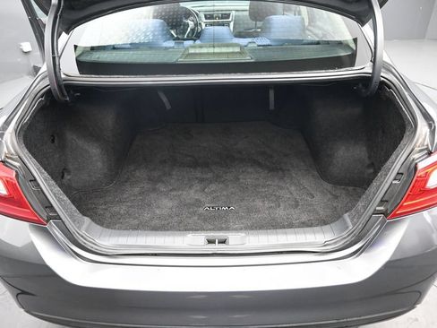 Used 2017 Nissan Altima 2.5 SV w/ Convenience Package FWD image 15