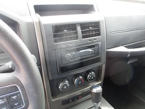 Used 2012 Jeep Liberty Sport AWD/4WD image 20