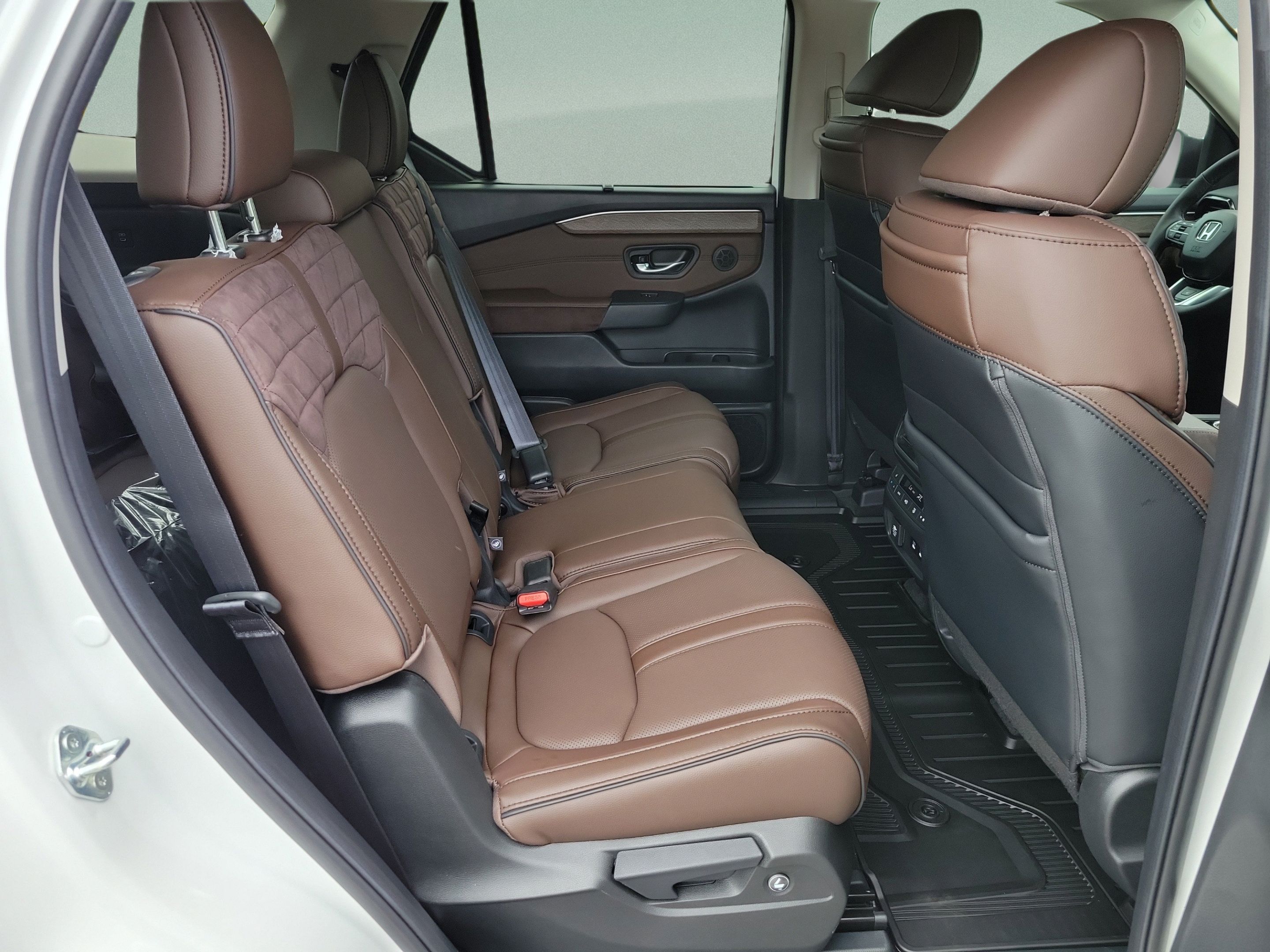New 2026 Honda Pilot Elite image 10