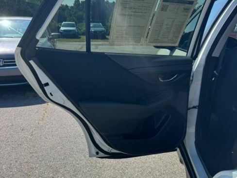 Used 2020 Subaru Outback Premium w/ Popular Package #1 AWD/4WD image 15