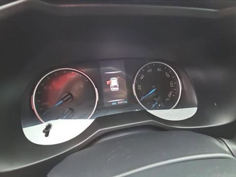 Used 2019 Toyota RAV4 LE image 16