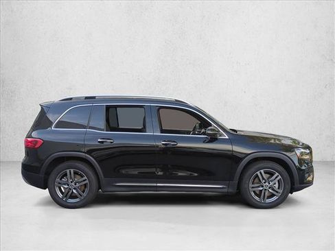 Used 2026 Mercedes-Benz GLB 250 image 4