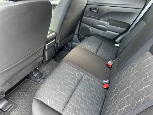 Used 2024 Mitsubishi Outlander Sport ES image 12