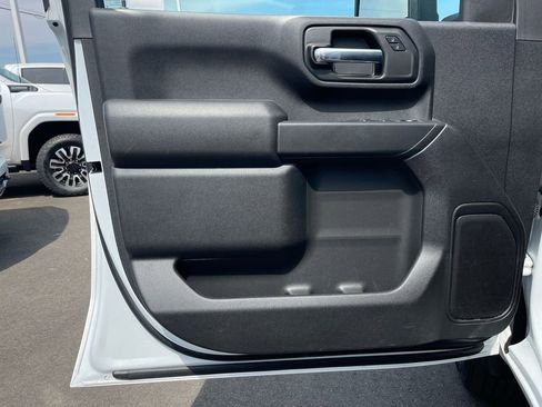 Used 2024 GMC Sierra 2500 Pro w/ Convenience Package image 22