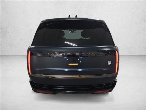 New 2026 Land Rover Range Rover SV image 6