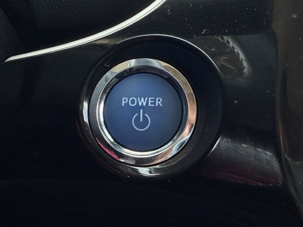Used 2022 Toyota Prius FWD image 20