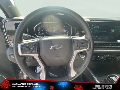 Certified 2025 Chevrolet Silverado 1500 RST AWD/4WD image 18