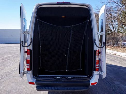 Used 2015 Mercedes-Benz Sprinter 2500 image 46