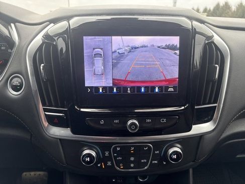 Used 2020 Chevrolet Traverse LT w/ LT Premium Package image 29