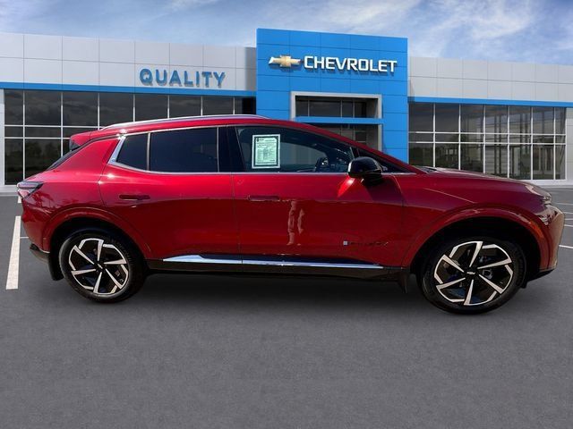Certified 2024 Chevrolet Equinox EV LT w/ LPO, Blackout Package FWD image 8