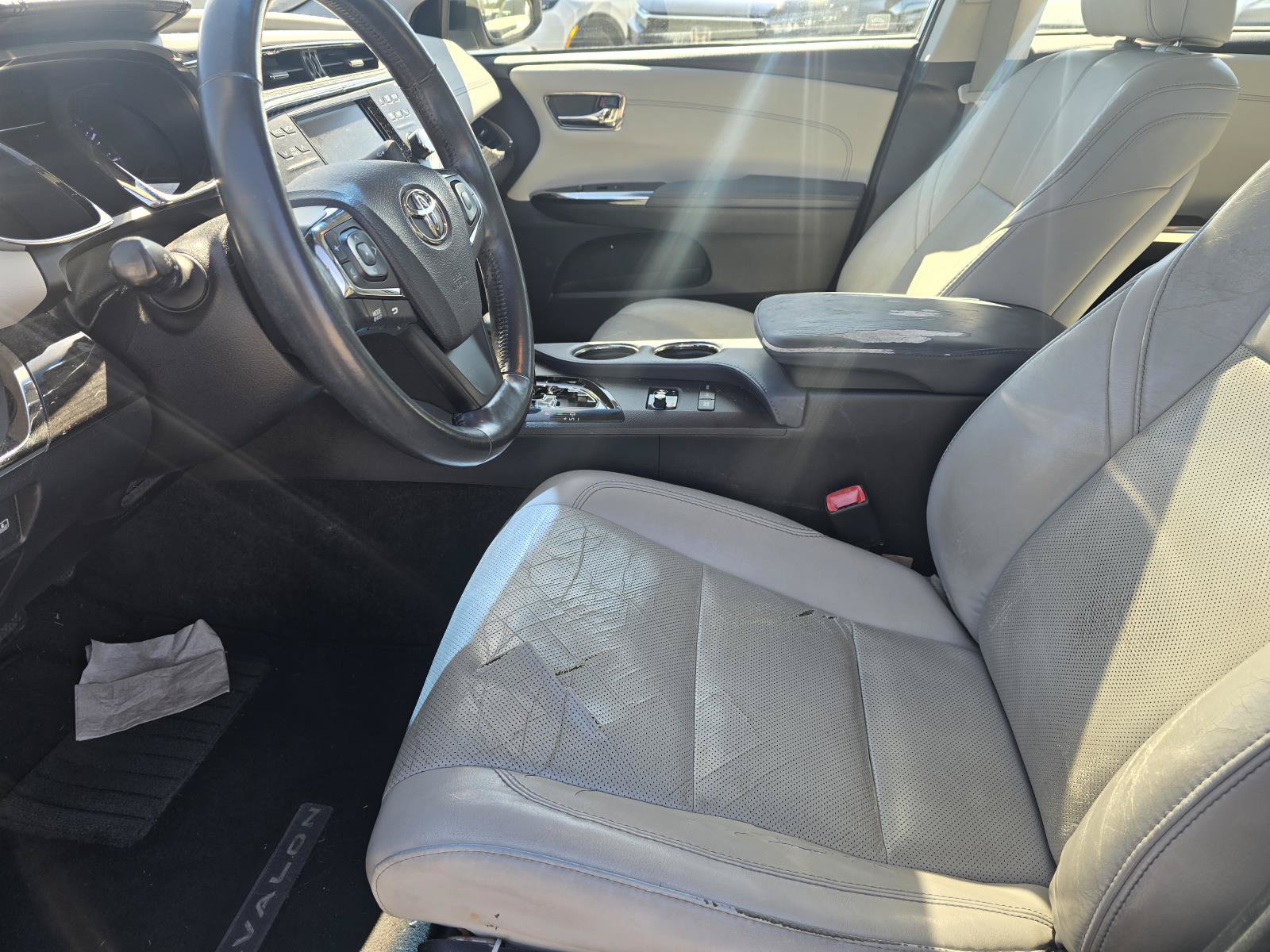 Used 2013 Toyota Avalon Limited FWD image 12