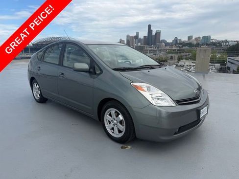Used 2004 Toyota Prius FWD image 1