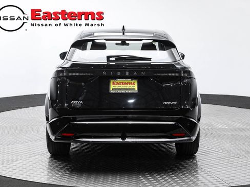 Used 2023 Nissan Ariya FWD image 13