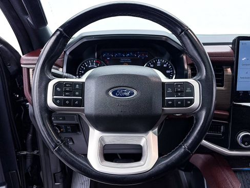 Used 2023 Ford Expedition Limited AWD/4WD image 31
