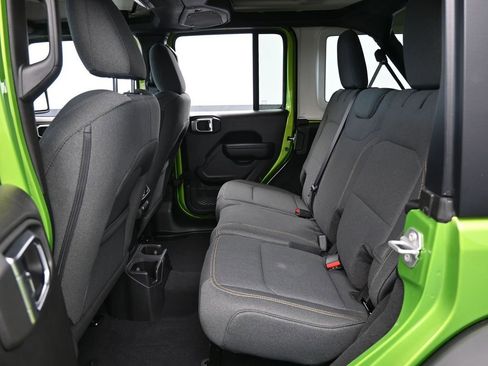 Used 2025 Jeep Wrangler Sport S image 30