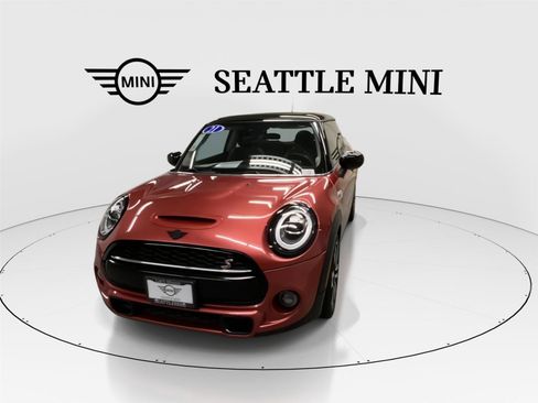Used 2021 MINI Cooper S w/ Coral Red Edition image 4